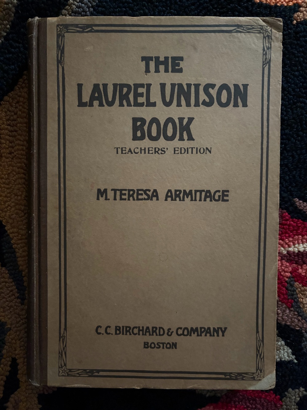 The Laurel Unison Book - Teachers' Edition (Beige/Cream)